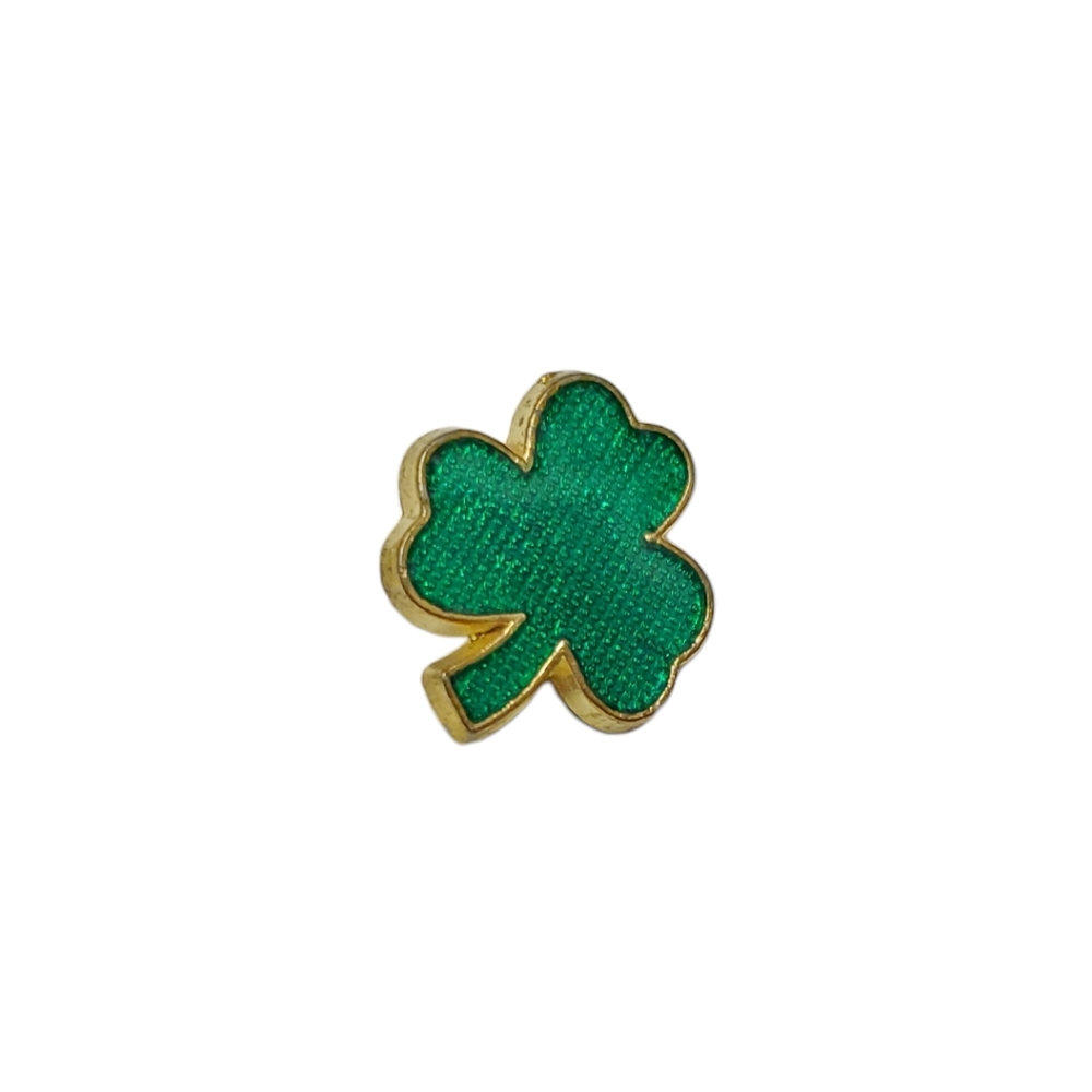 Little shamrock pin